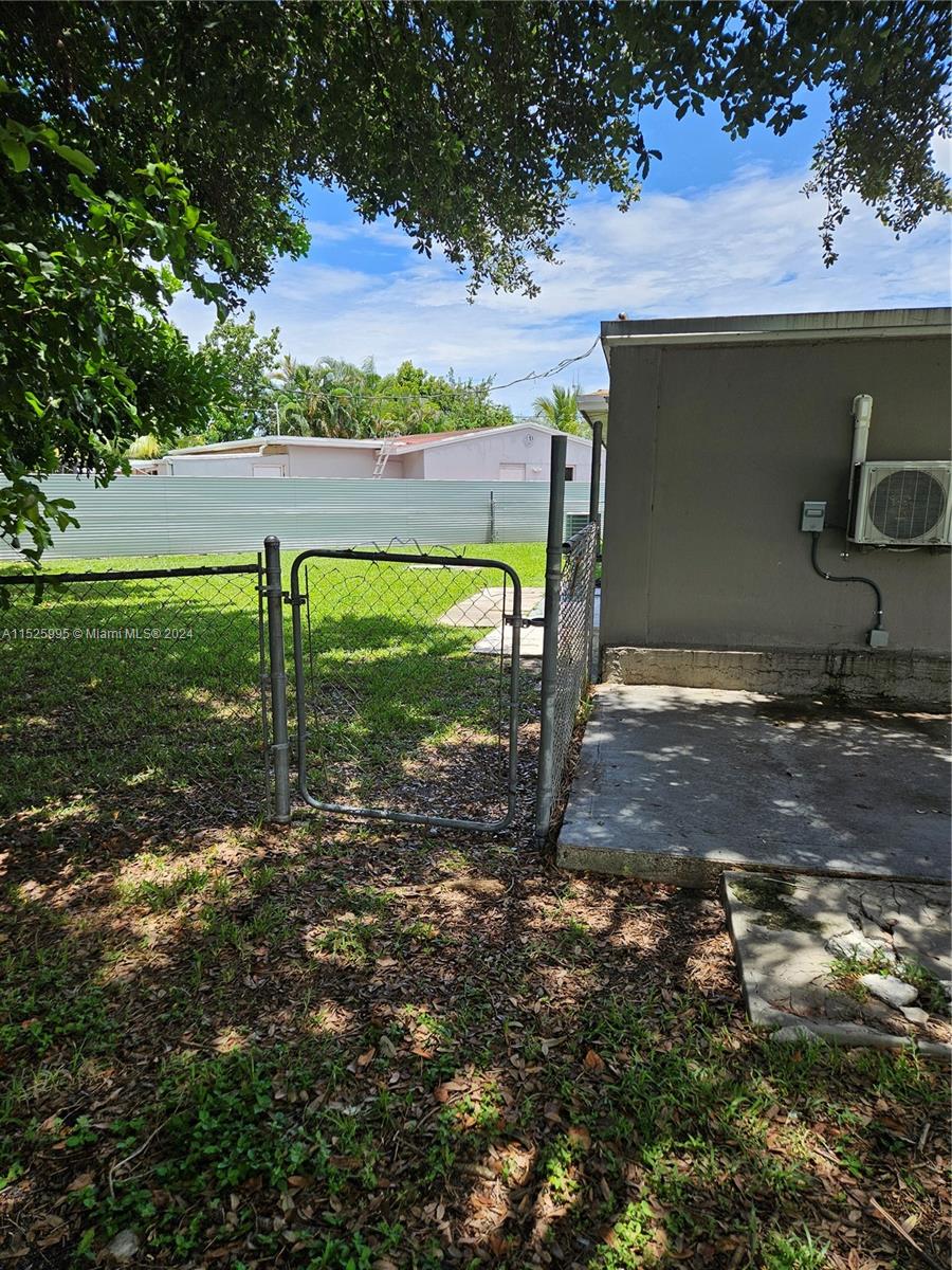 BEVERLY PARK - Residential