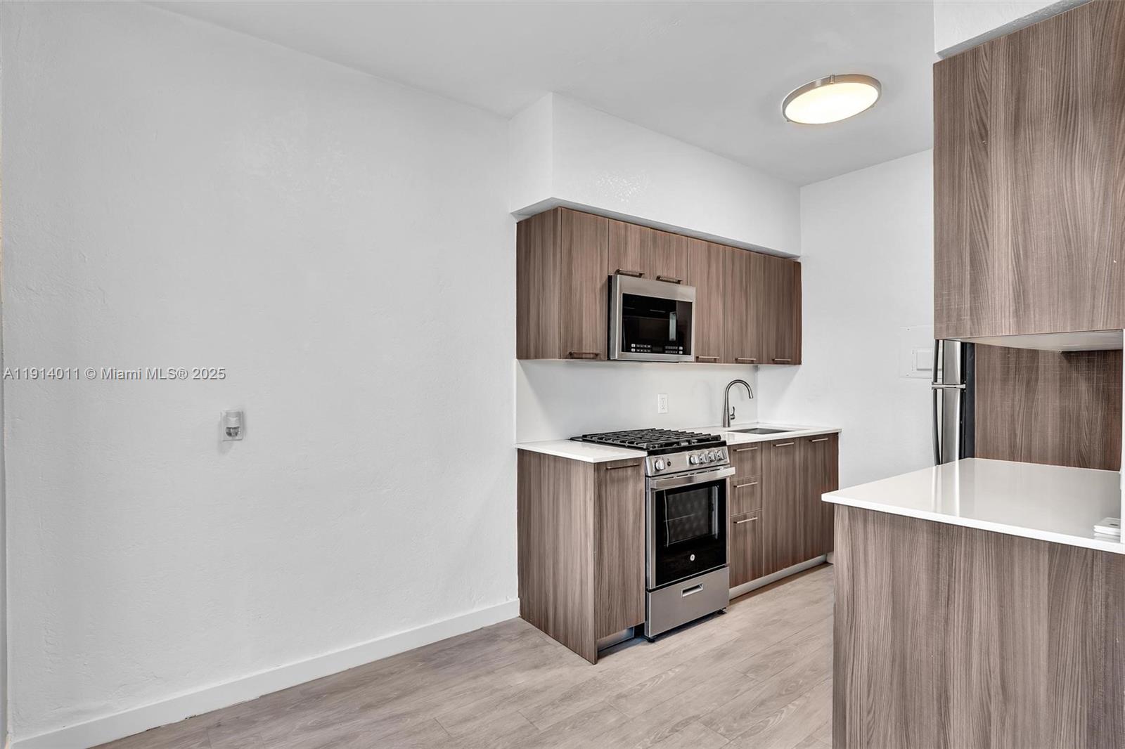 BAY HARBOR ISLAND - Residential Lease