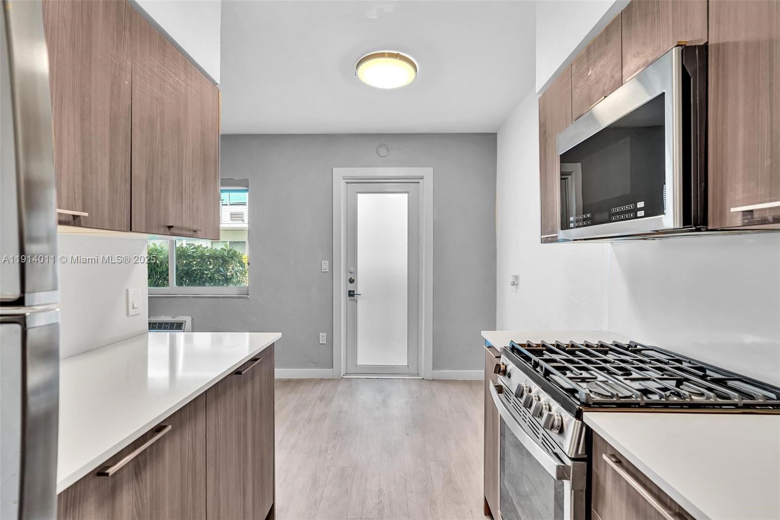 BAY HARBOR ISLAND - Residential Lease