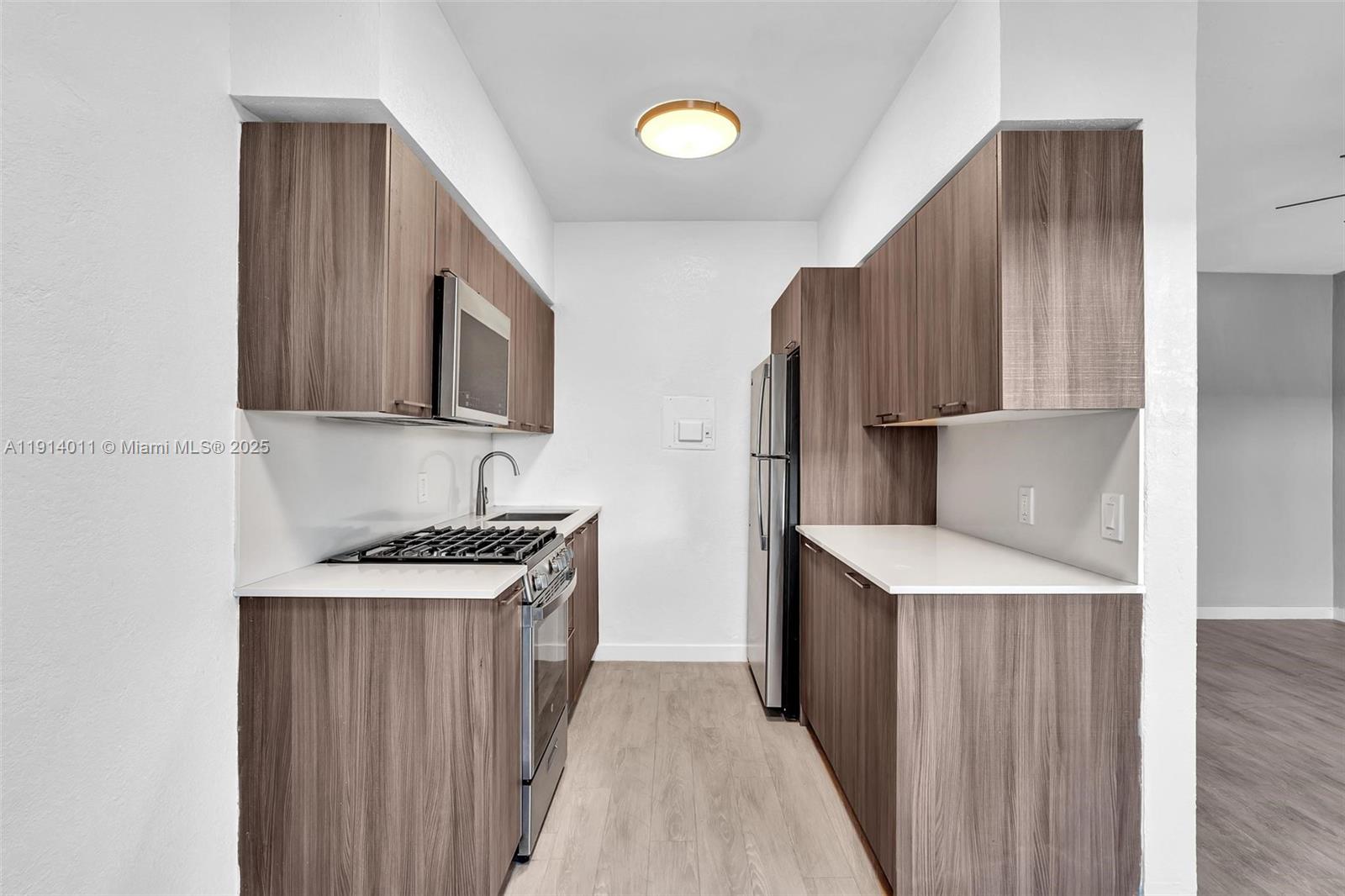 BAY HARBOR ISLAND - Residential Lease