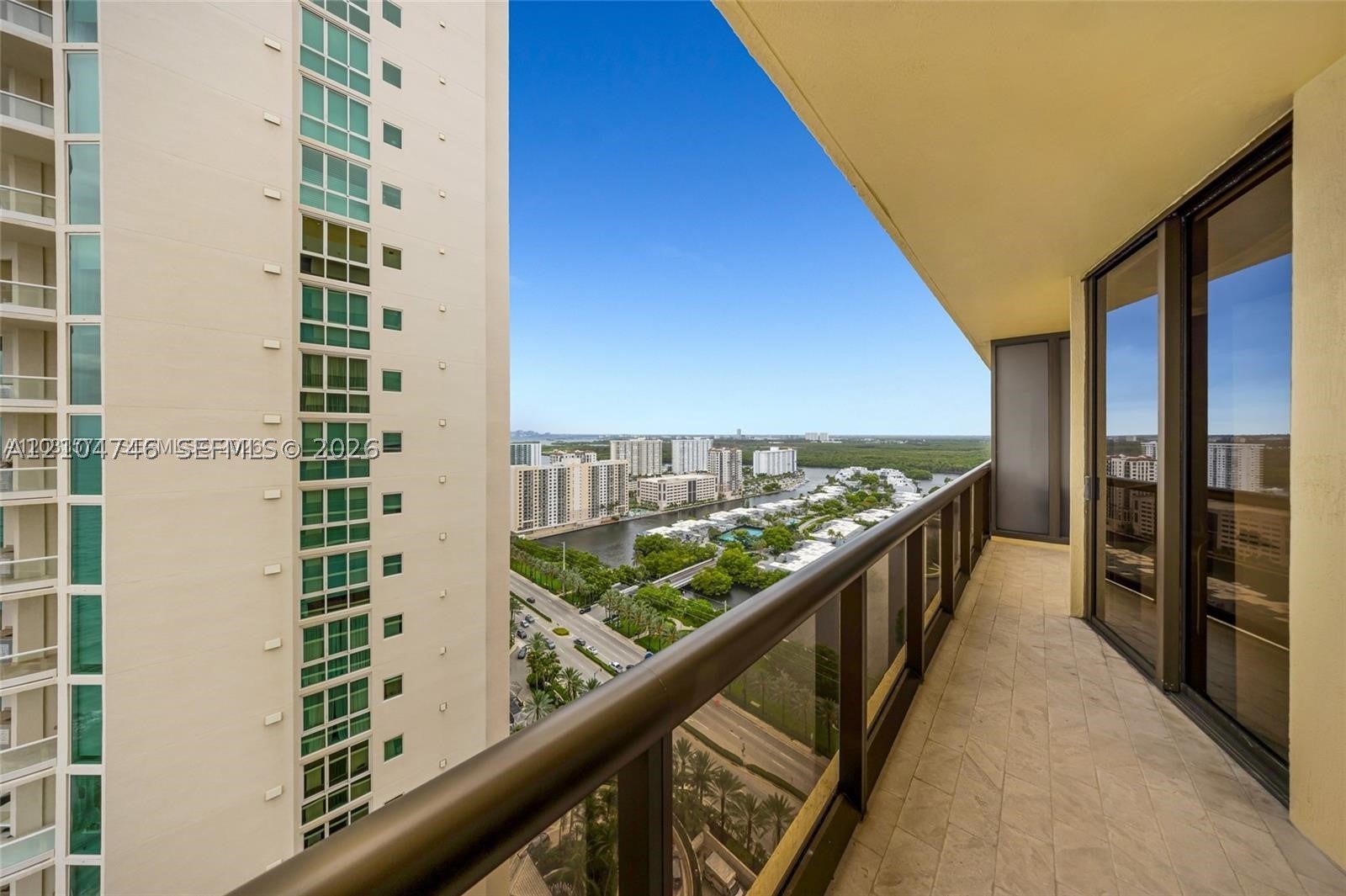 16275 Collins Ave 2502
