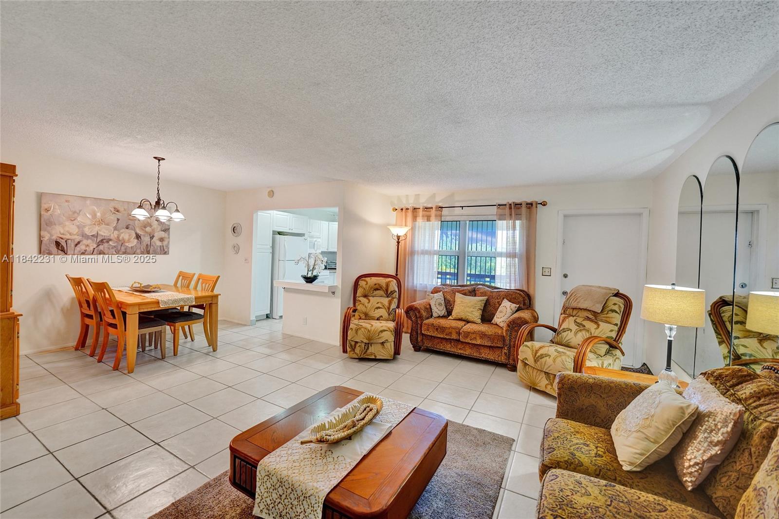 BEVERLY HILLS CONDO NUMBE - Residential Lease
