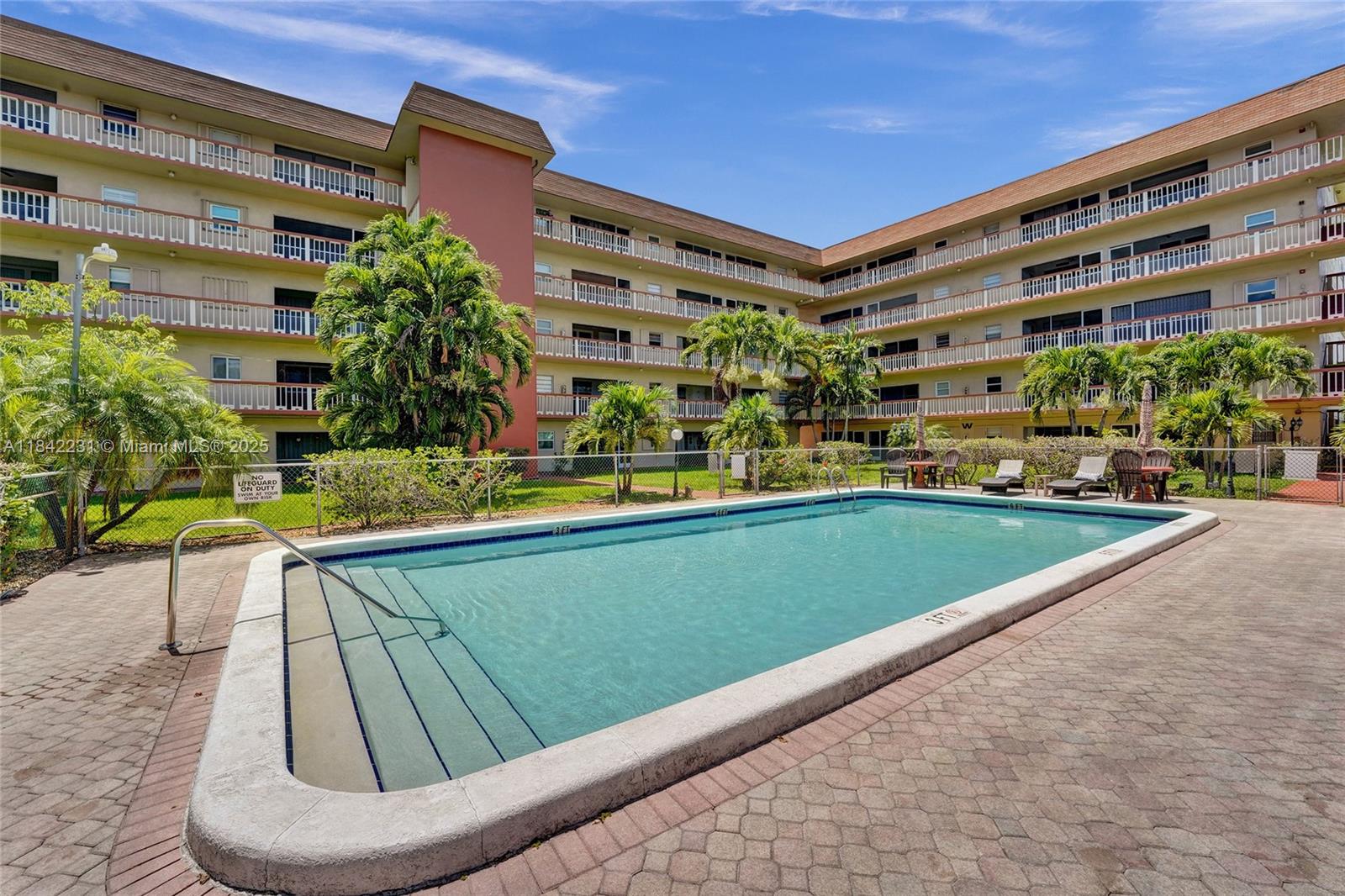 BEVERLY HILLS CONDO NUMBE - Residential Lease