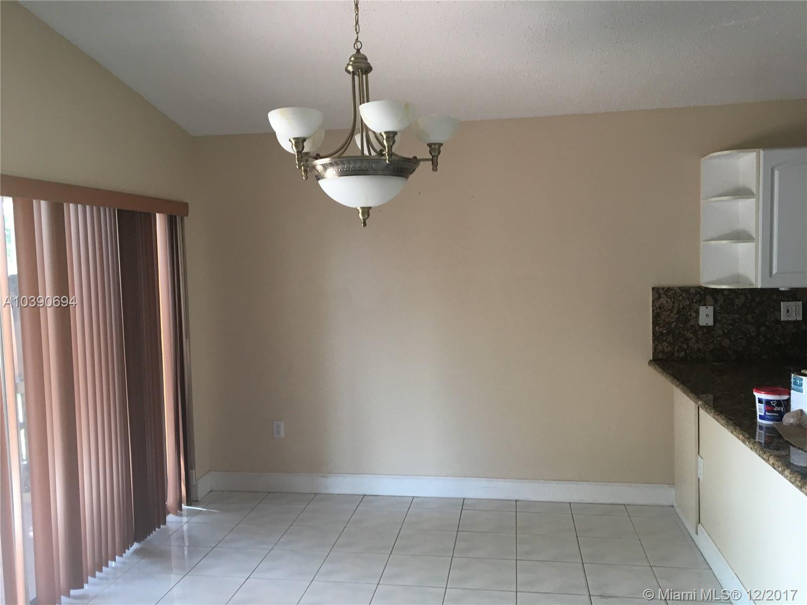 TURTLE RUN AT LAKES OF PA - Residential