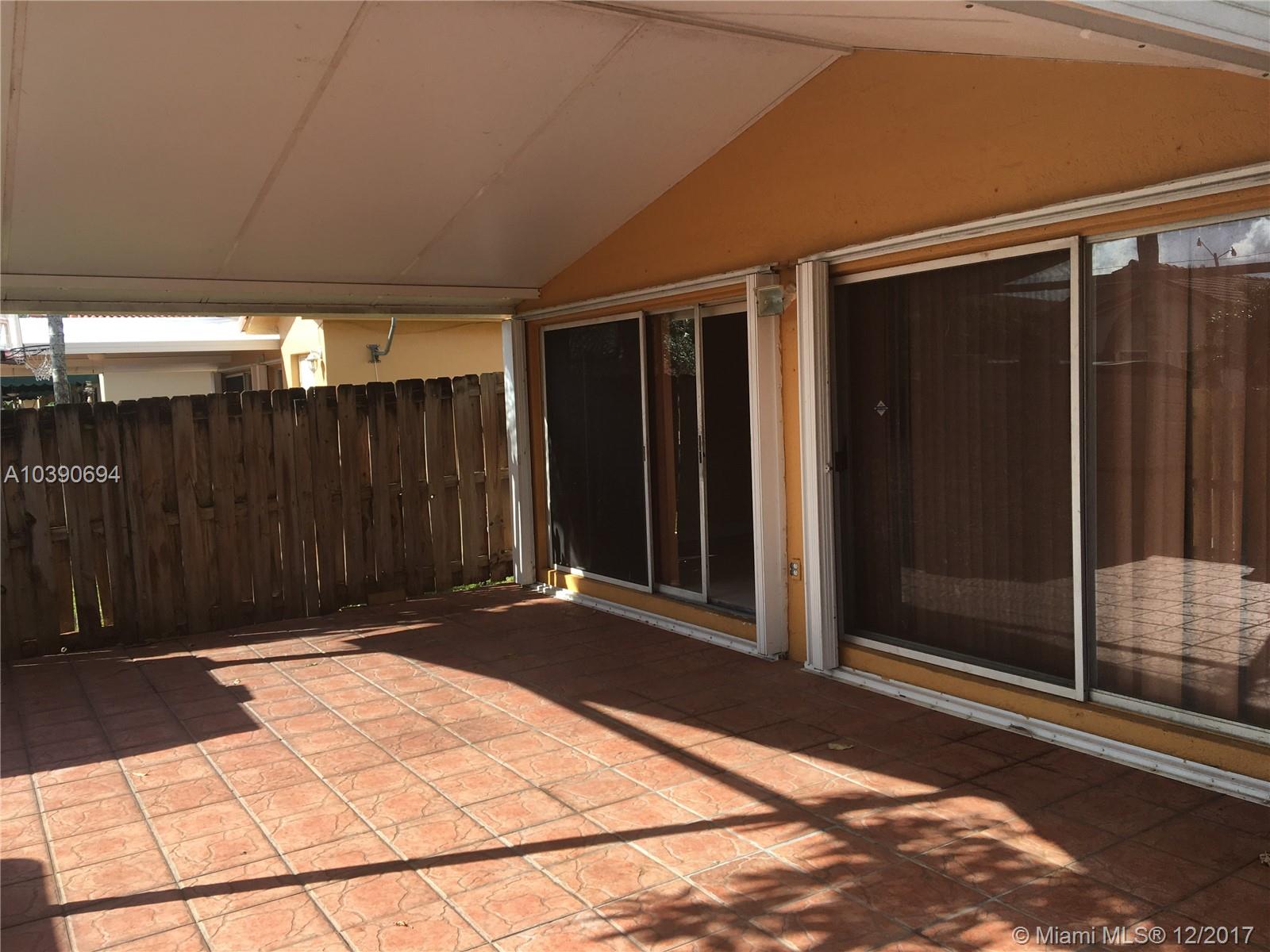 TURTLE RUN AT LAKES OF PA - Residential