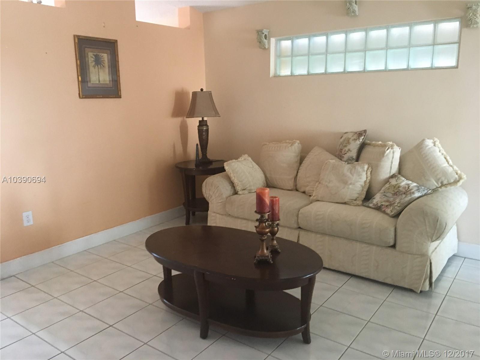 TURTLE RUN AT LAKES OF PA - Residential