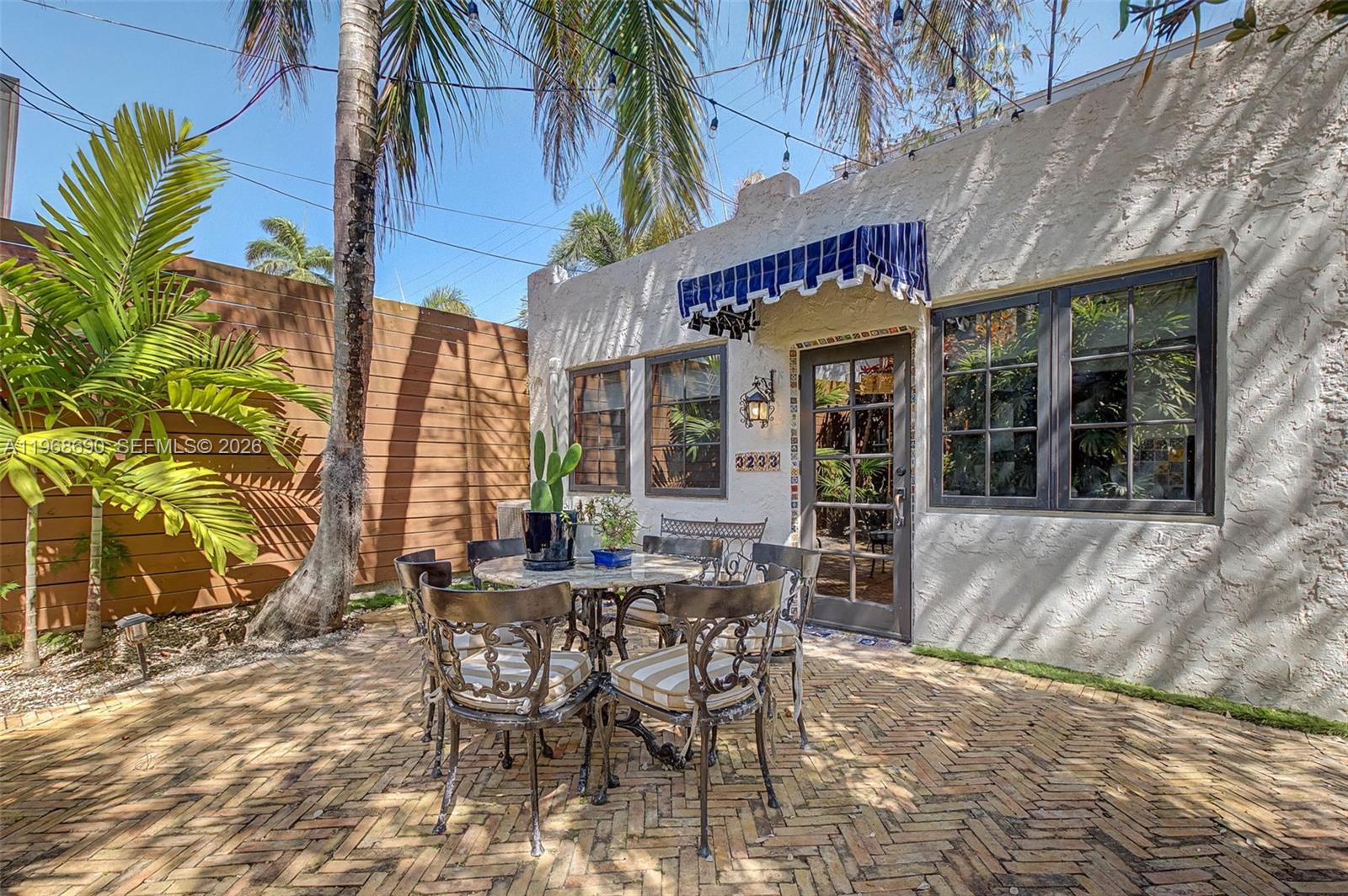 CRYSTAL BLUFF - Residential