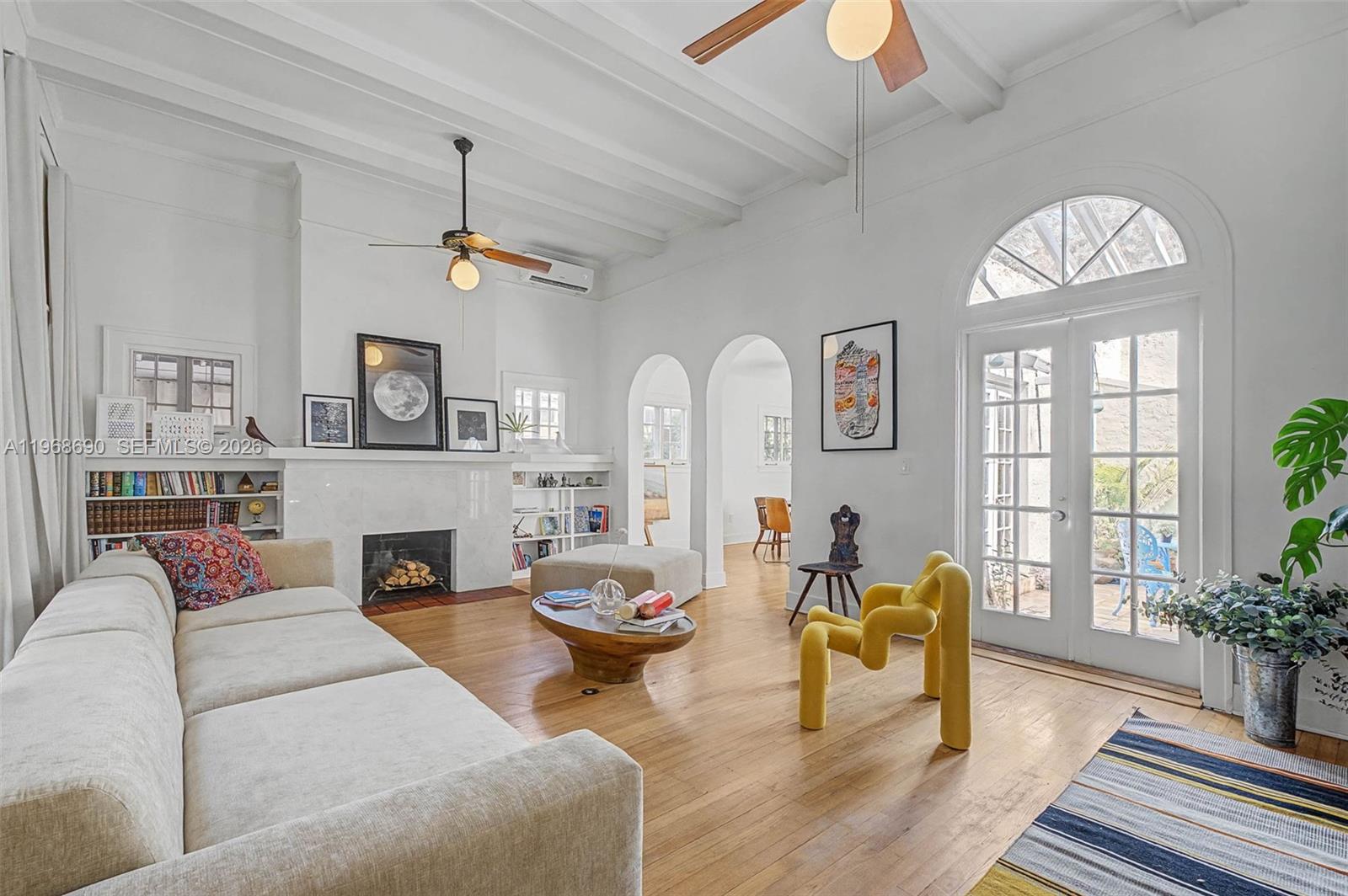 CRYSTAL BLUFF - Residential