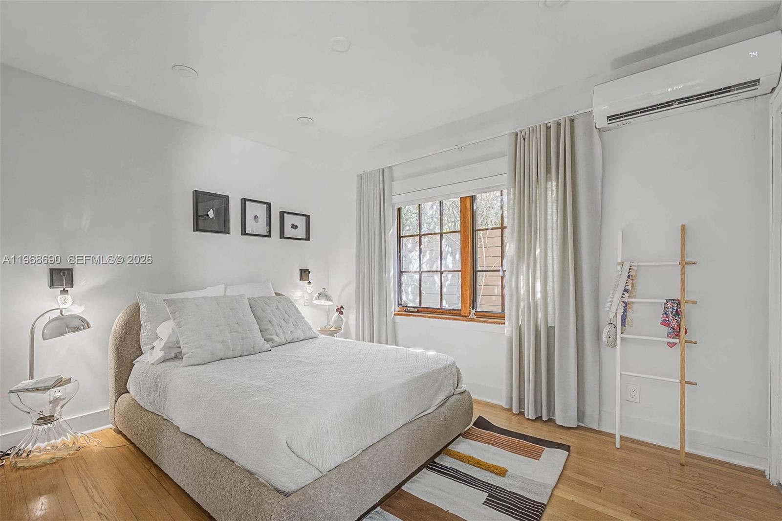 CRYSTAL BLUFF - Residential