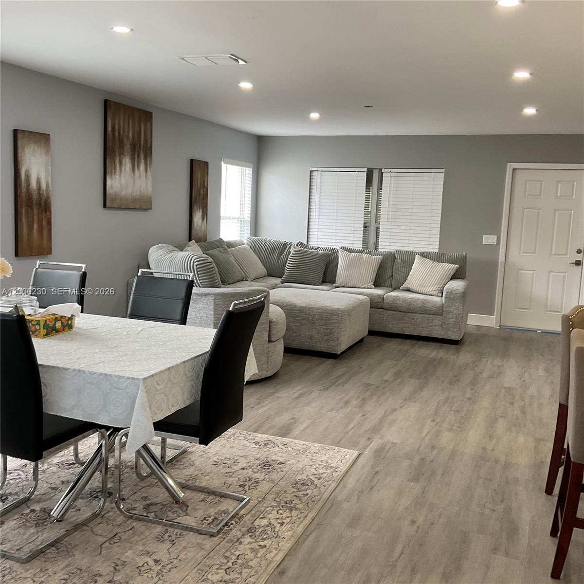 NEPTUNE POINT - Residential