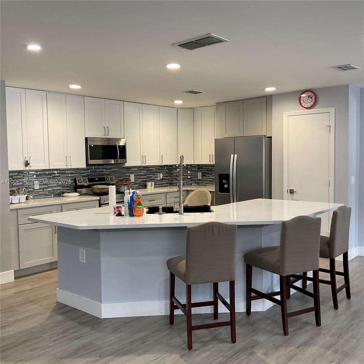 NEPTUNE POINT - Residential