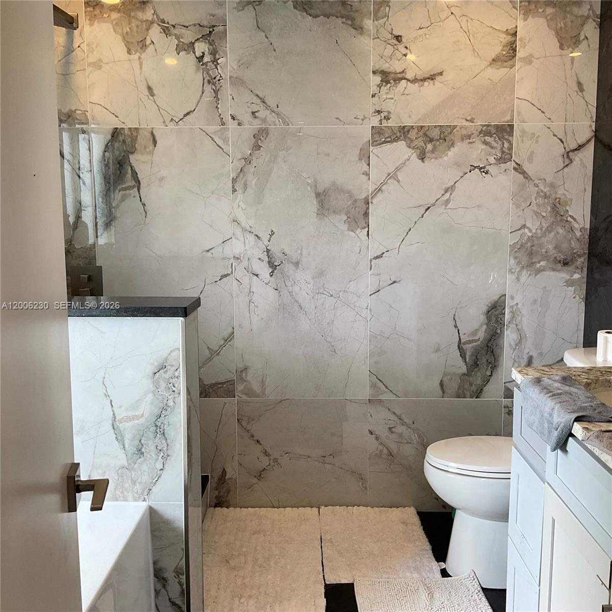 NEPTUNE POINT - Residential