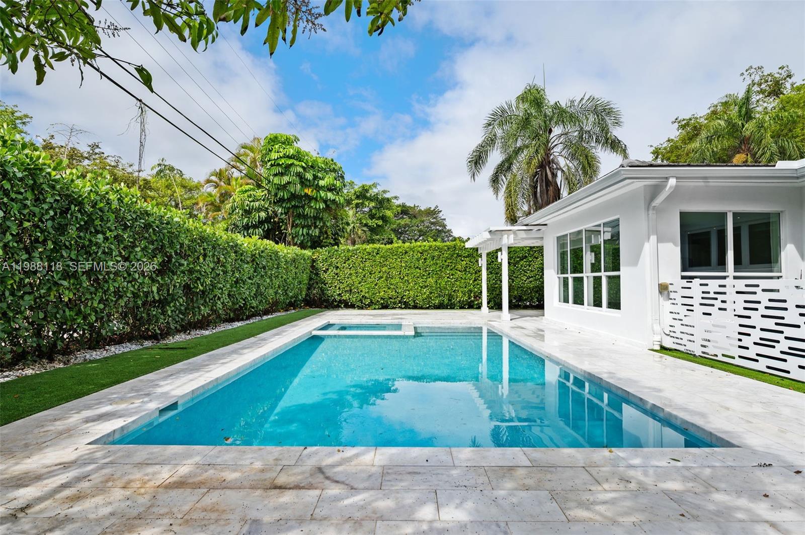 CORAL GABLES RIV SEC 6 - Residential