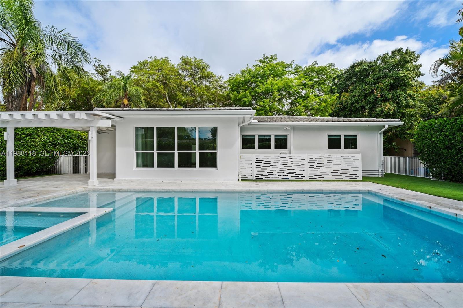 CORAL GABLES RIV SEC 6 - Residential