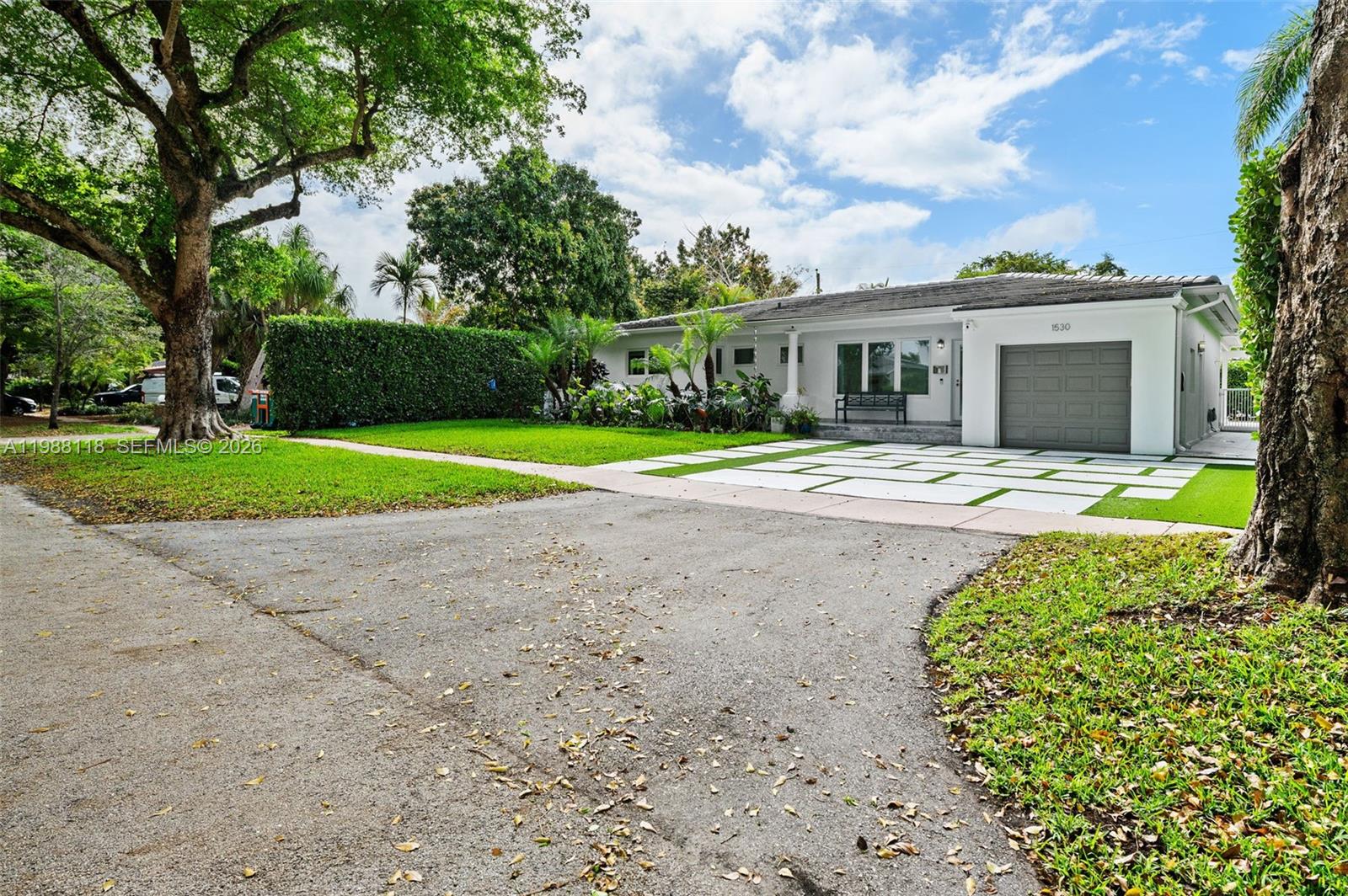 CORAL GABLES RIV SEC 6 - Residential