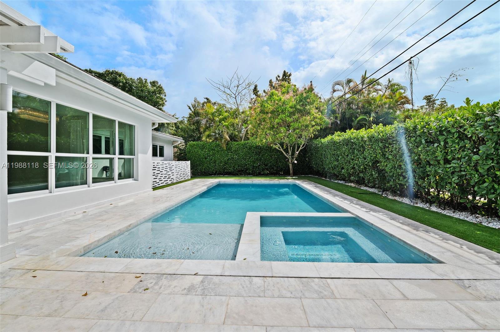 CORAL GABLES RIV SEC 6 - Residential