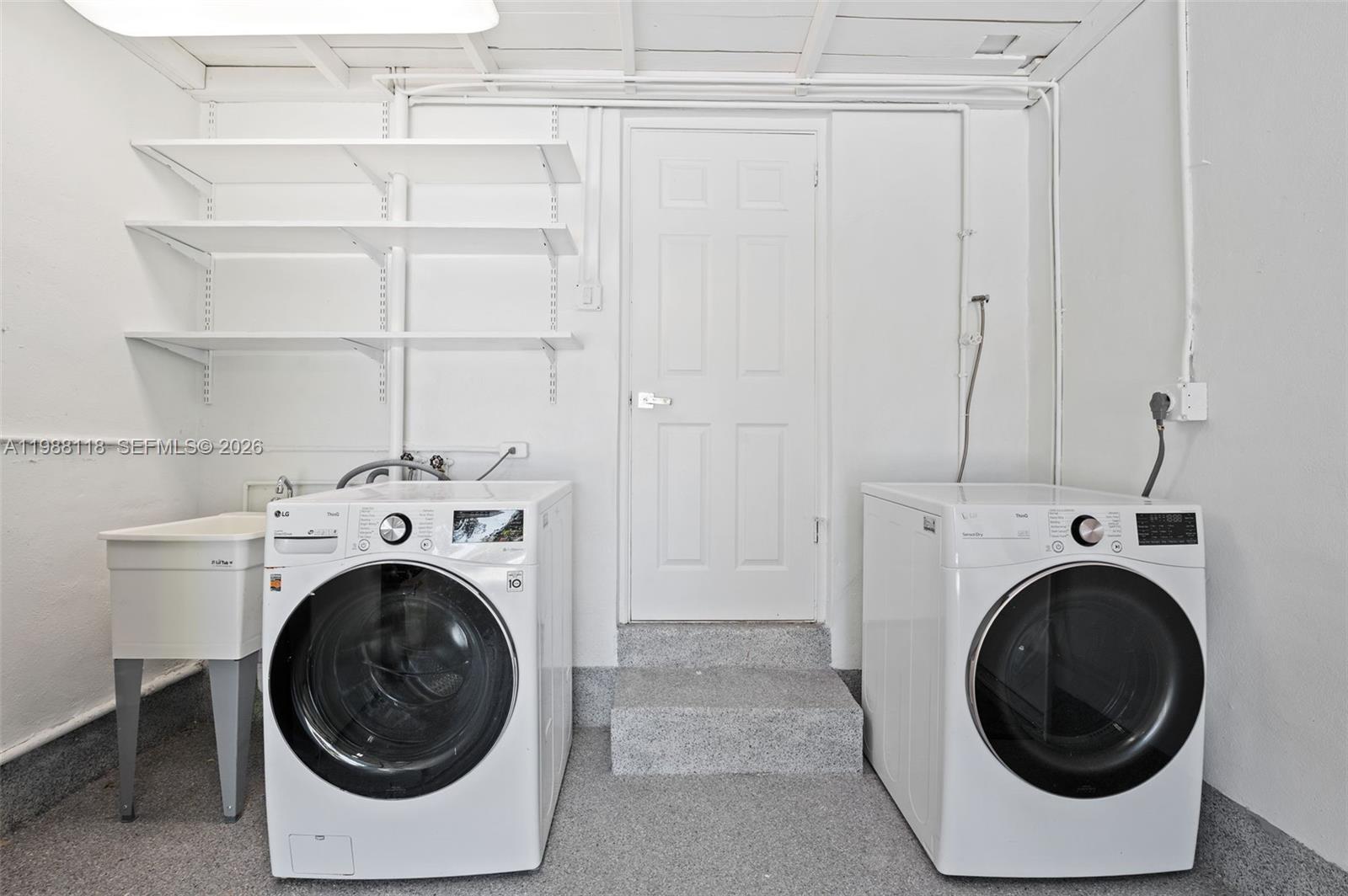 CORAL GABLES RIV SEC 6 - Residential