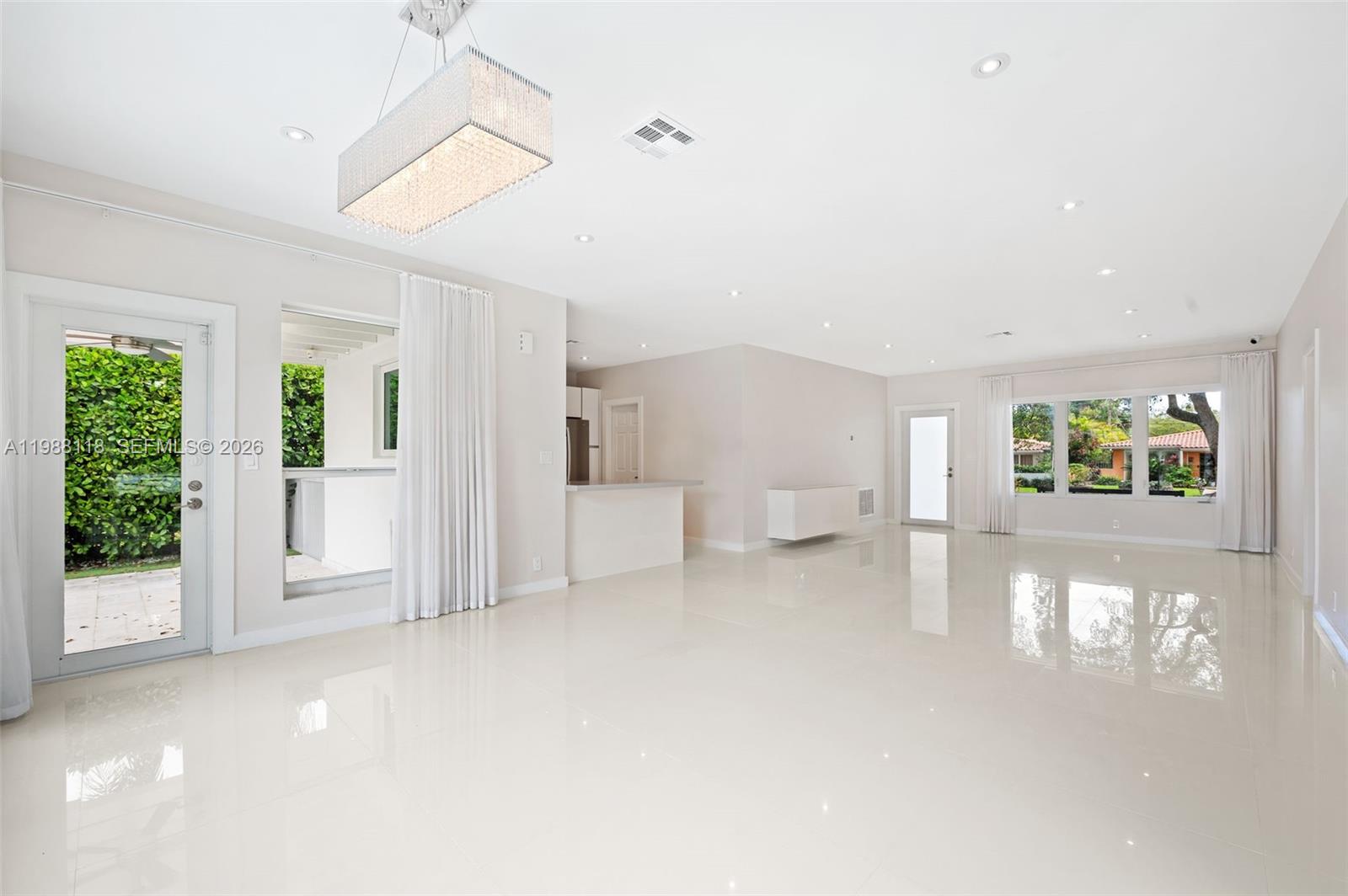 CORAL GABLES RIV SEC 6 - Residential