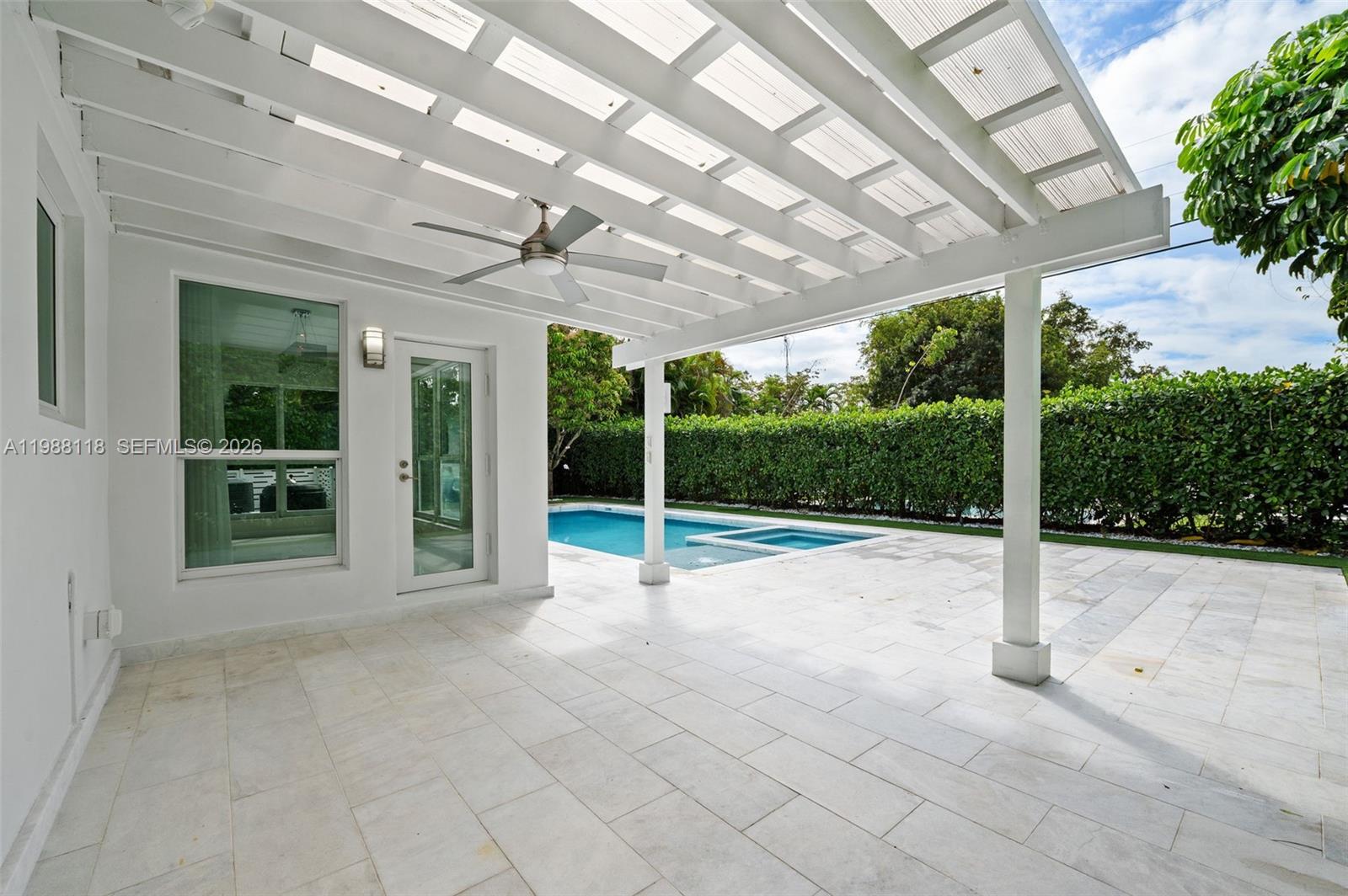 CORAL GABLES RIV SEC 6 - Residential