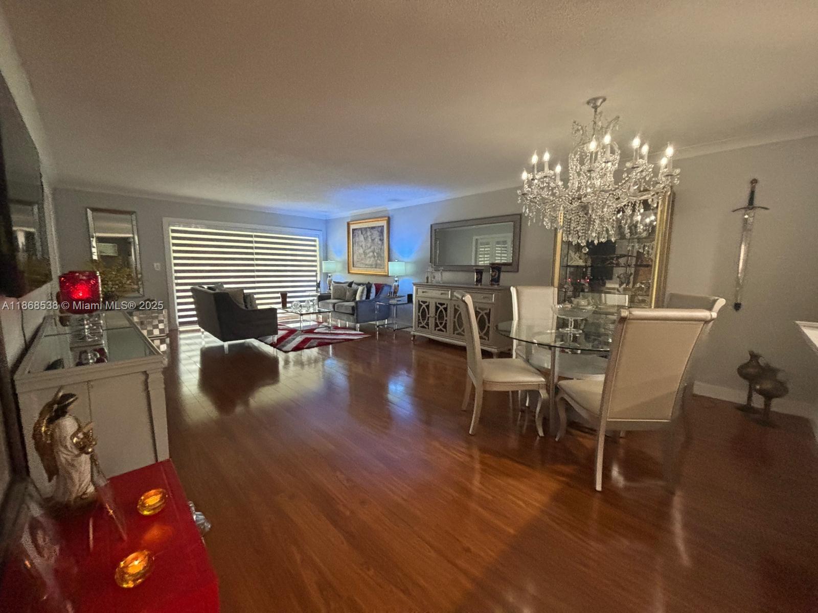 LAS VISTAS L IN INVERRARY - Residential