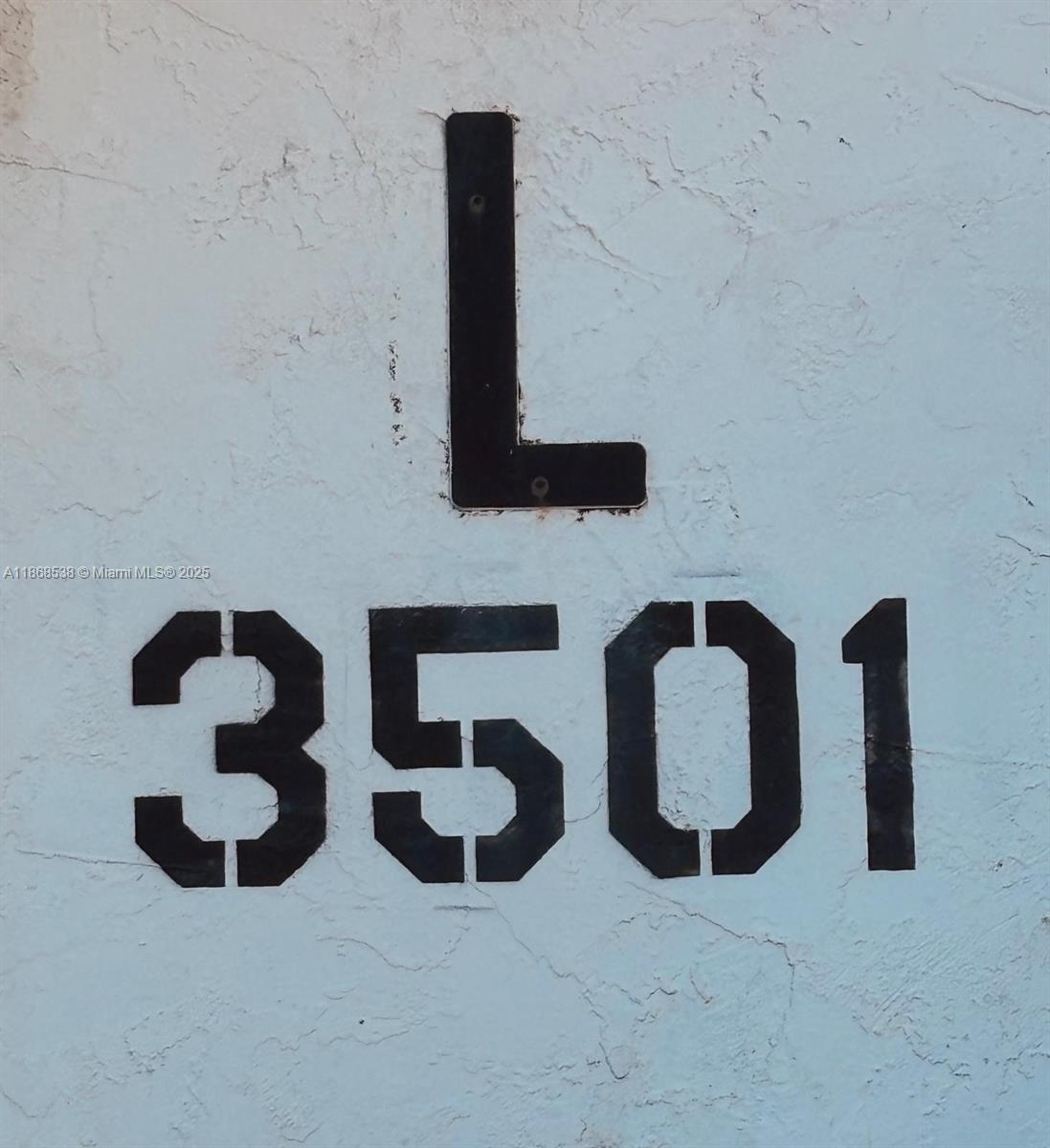 LAS VISTAS L IN INVERRARY - Residential