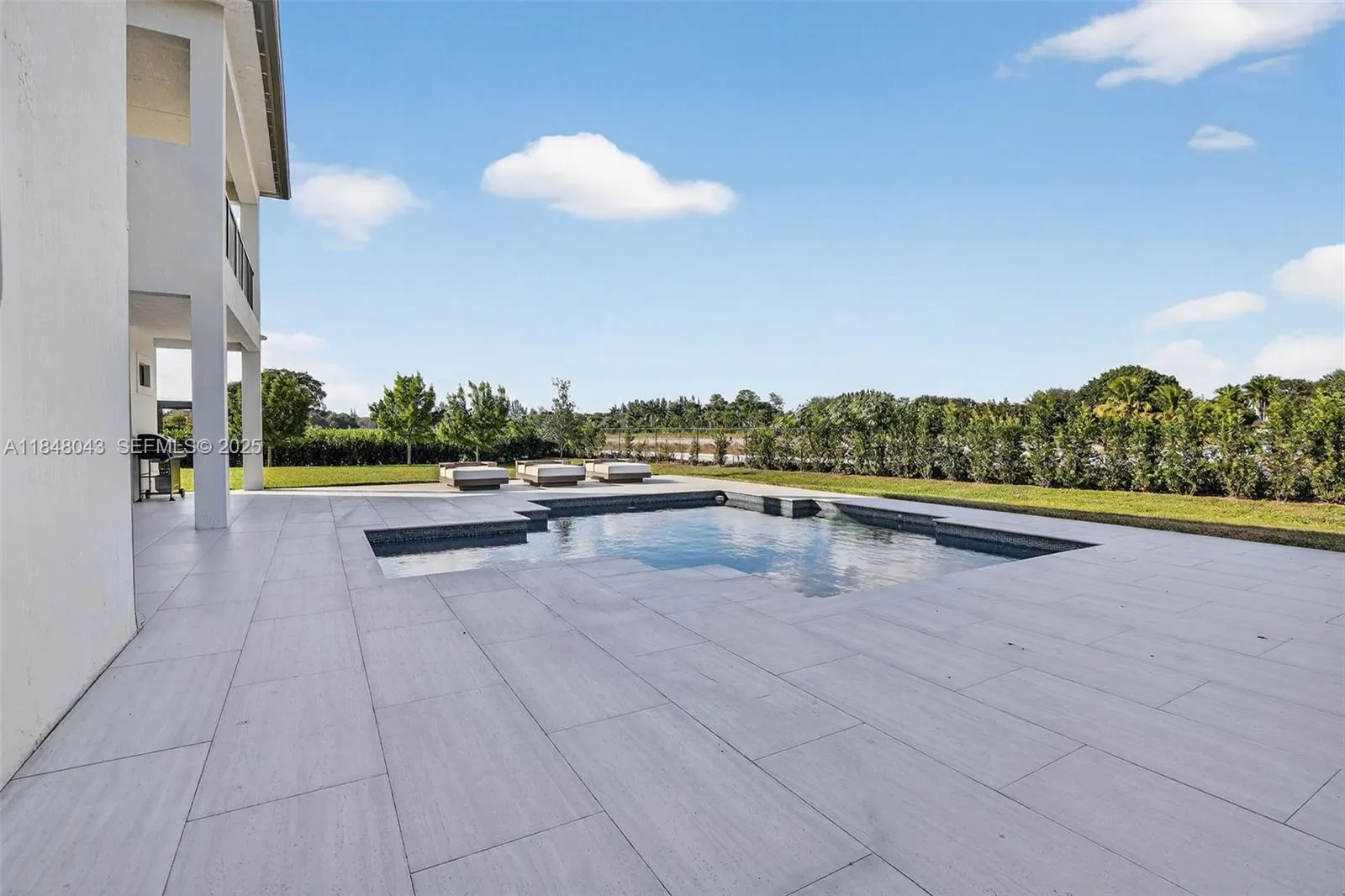 Davie, Florida 33331, United States, 6 Bedrooms Bedrooms, ,7 BathroomsBathrooms,Residential,Active,182190