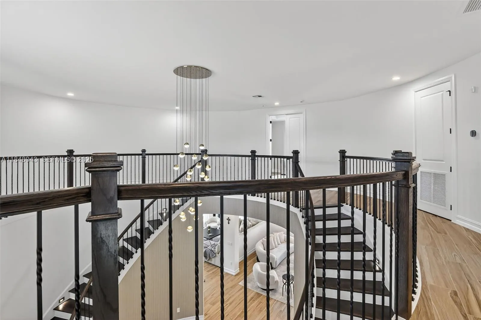 Davie, Florida 33331, United States, 6 Bedrooms Bedrooms, ,7 BathroomsBathrooms,Residential,Active,182190