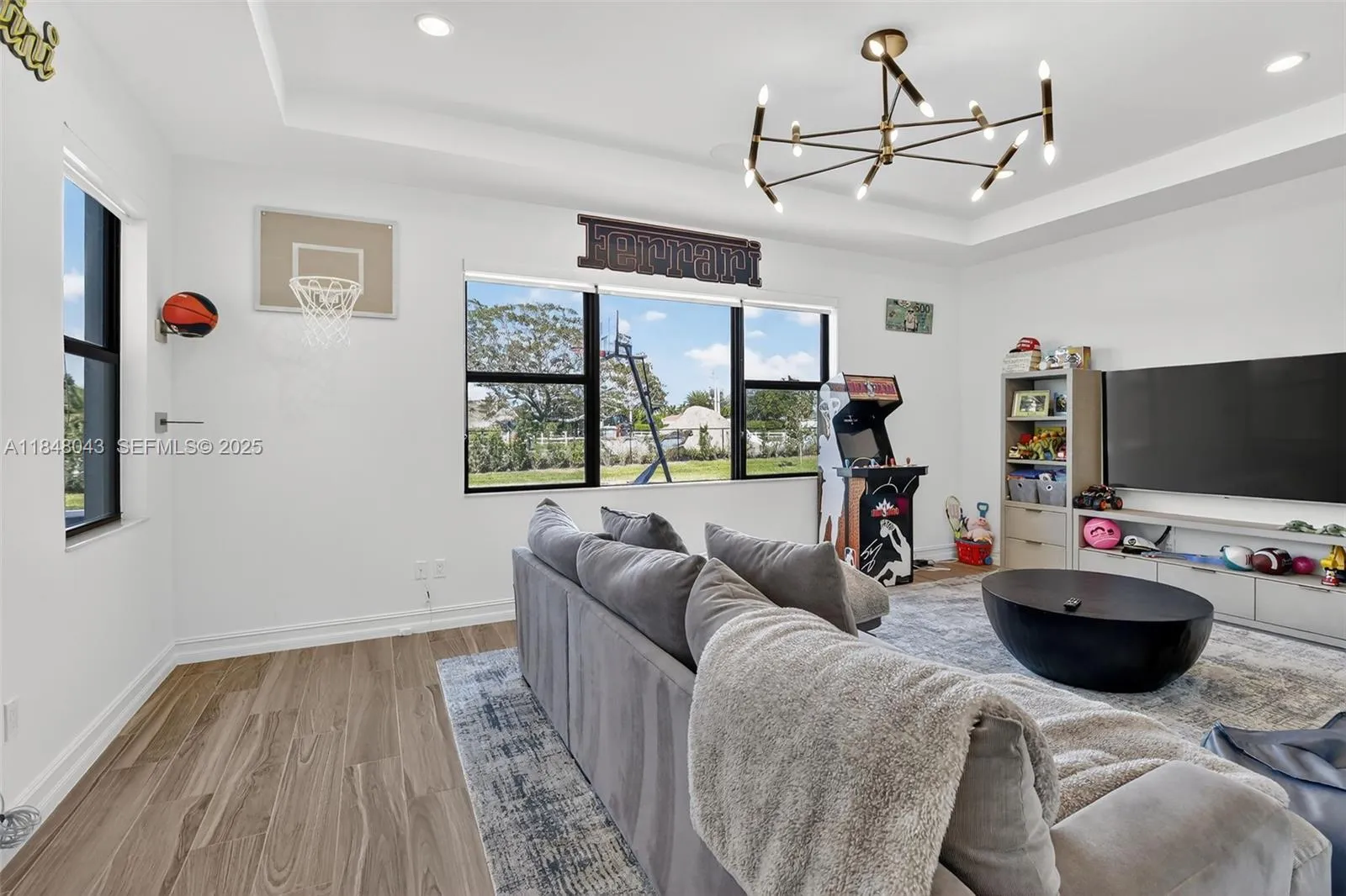 Davie, Florida 33331, United States, 6 Bedrooms Bedrooms, ,7 BathroomsBathrooms,Residential,Active,182190