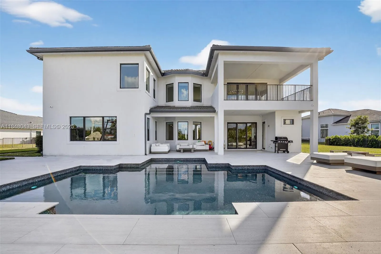 Davie, Florida 33331, United States, 6 Bedrooms Bedrooms, ,7 BathroomsBathrooms,Residential,Active,182190