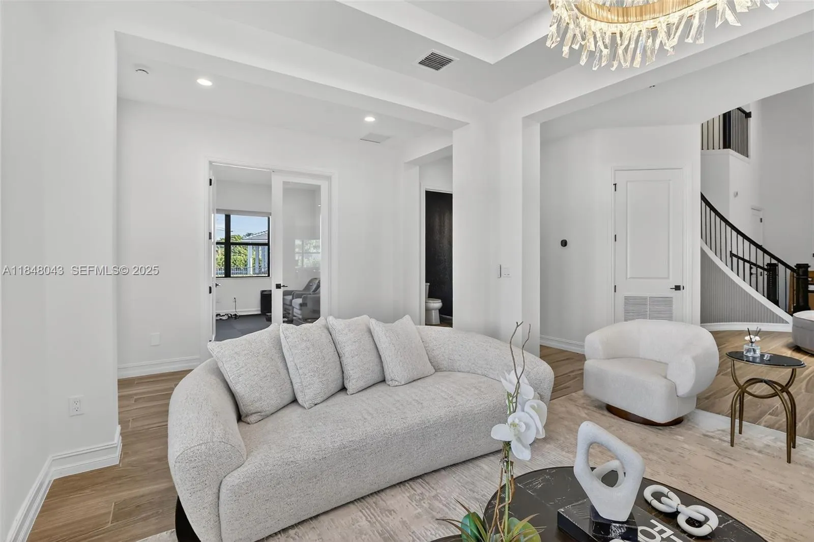 Davie, Florida 33331, United States, 6 Bedrooms Bedrooms, ,7 BathroomsBathrooms,Residential,Active,182190