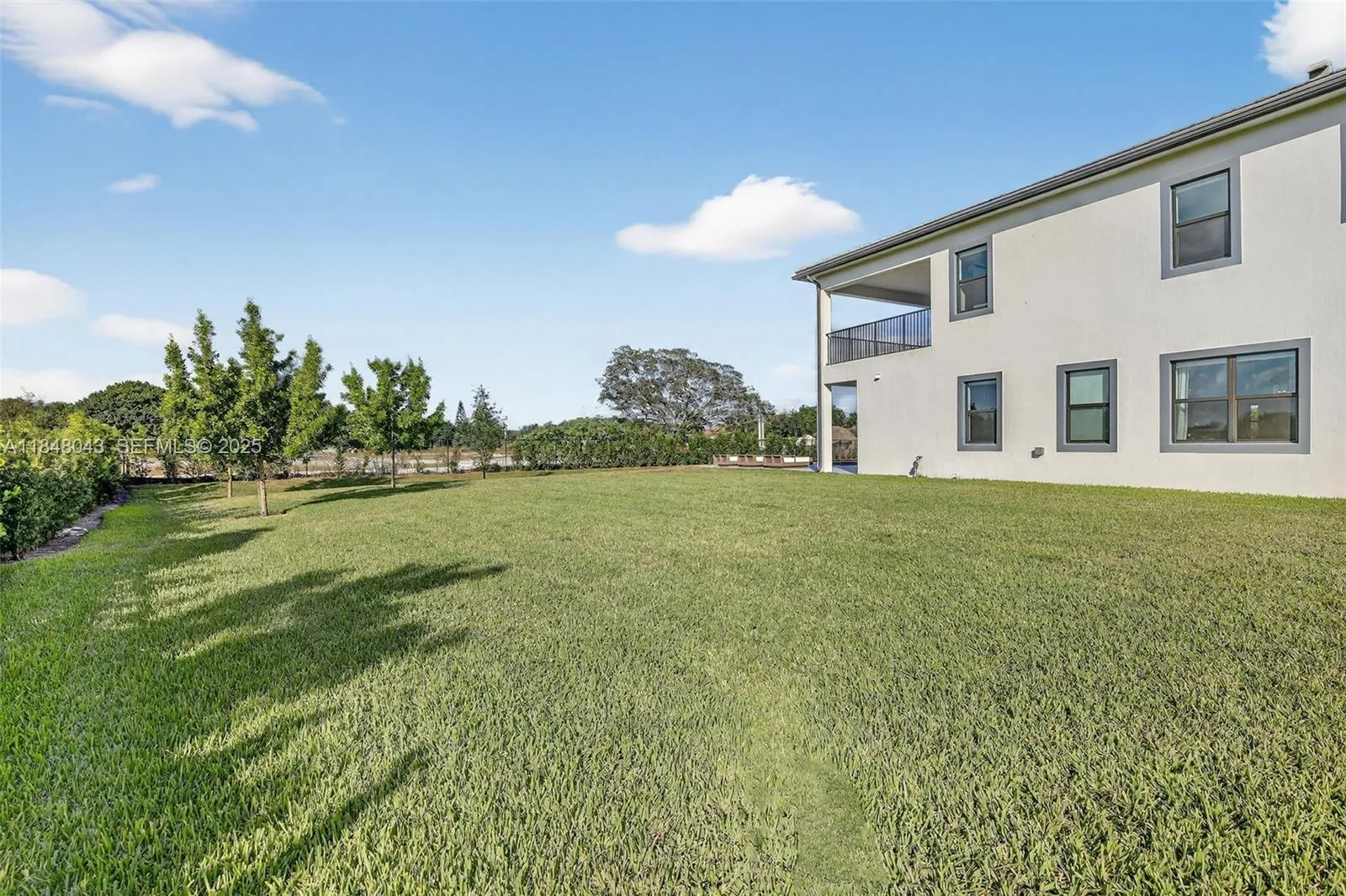 Davie, Florida 33331, United States, 6 Bedrooms Bedrooms, ,7 BathroomsBathrooms,Residential,Active,182190