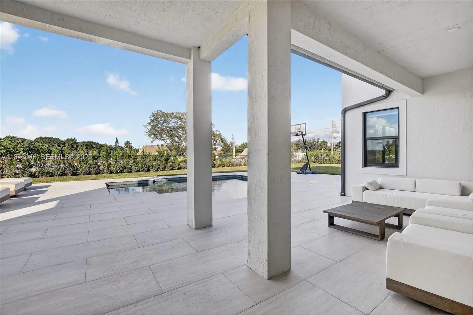 Davie, Florida 33331, United States, 6 Bedrooms Bedrooms, ,7 BathroomsBathrooms,Residential,Active,182190