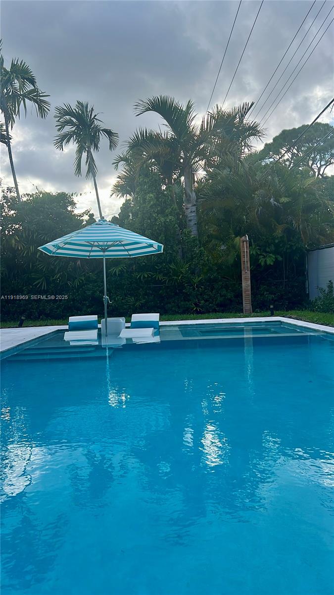 SEVILLE - Residential Lease