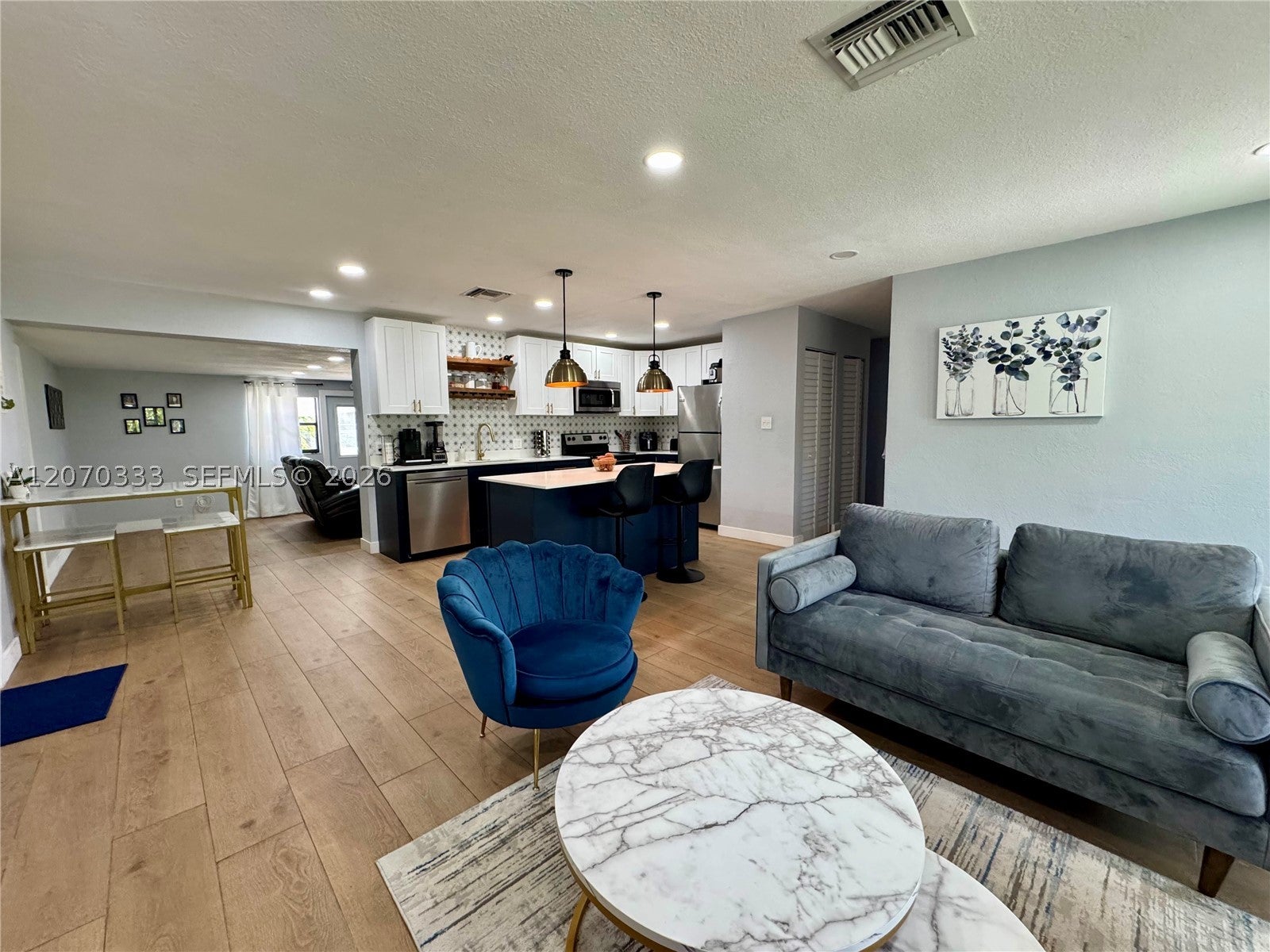 826 Cochran Dr