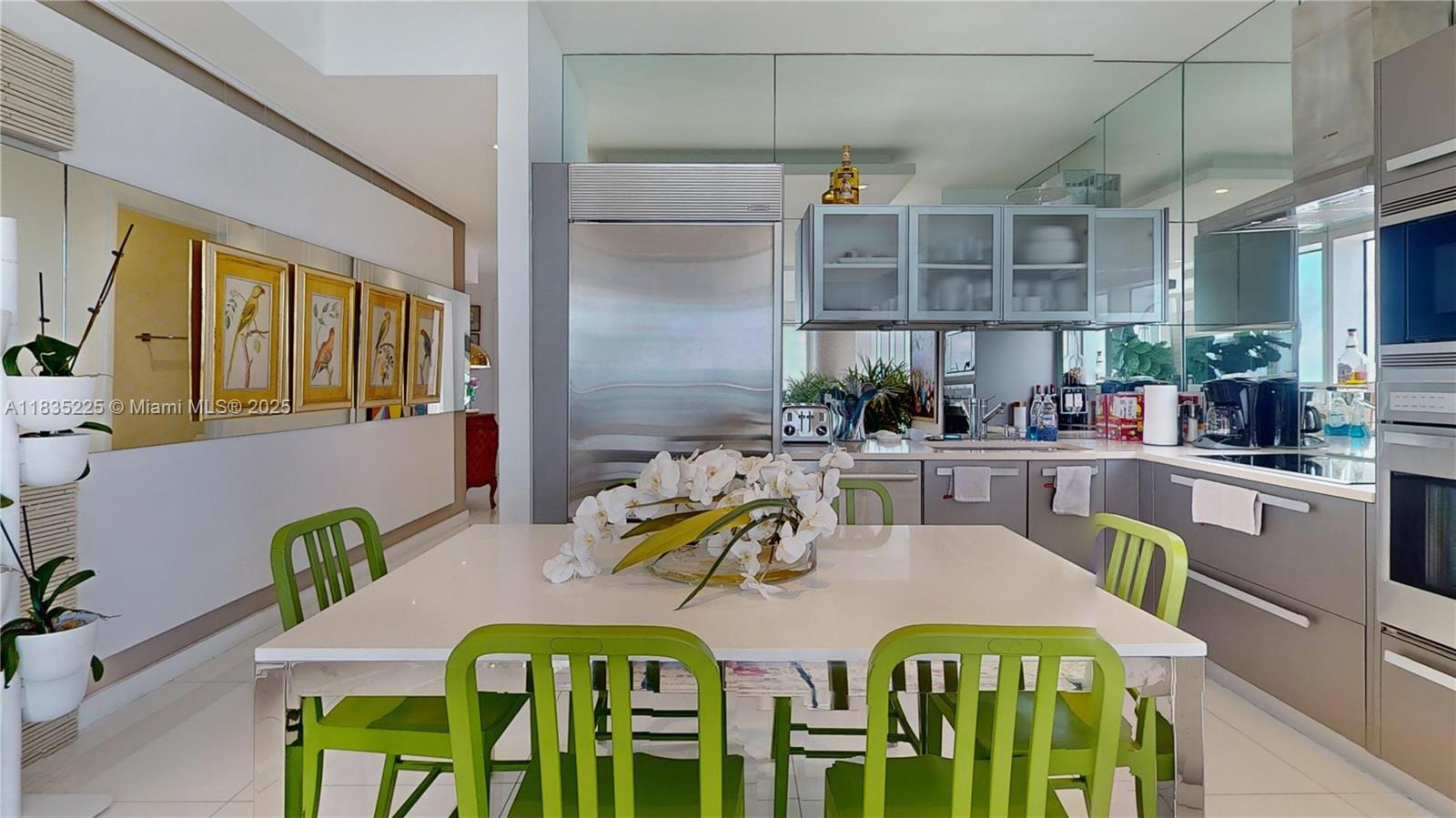 PARAMOUNT BAY CONDO - Residential