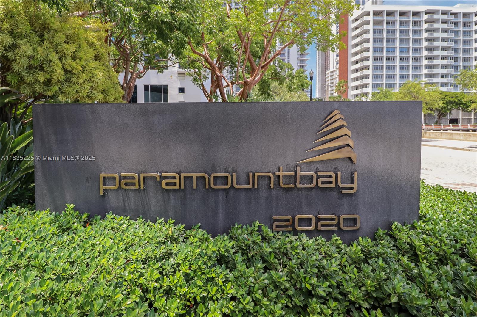 2020 N Bayshore Dr 2801