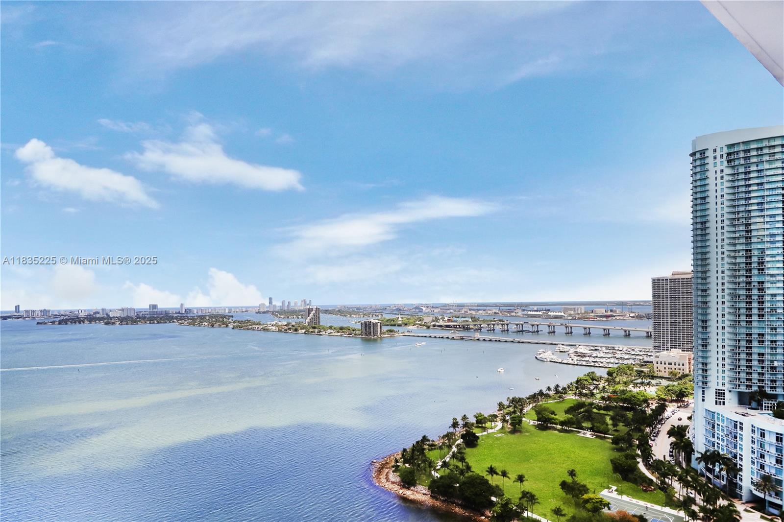 PARAMOUNT BAY CONDO - Residential