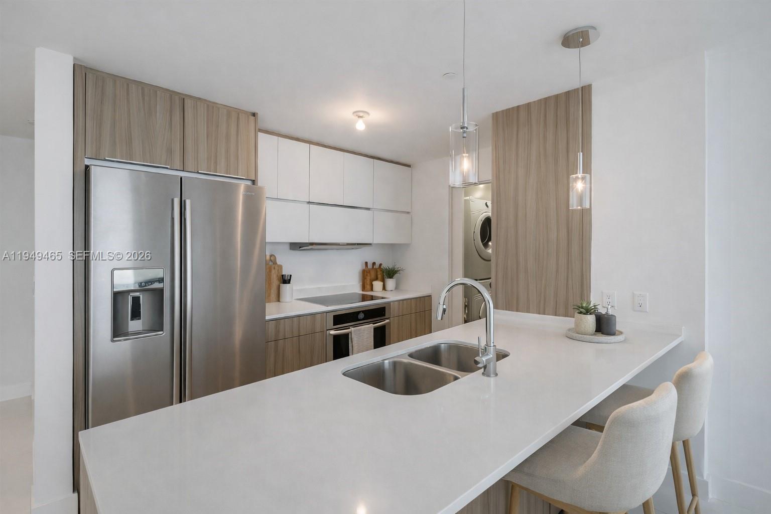 BAY HOUSE MIAMI CONDO - Residential