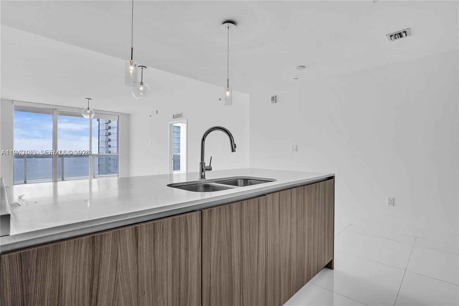 BAY HOUSE MIAMI CONDO - Residential
