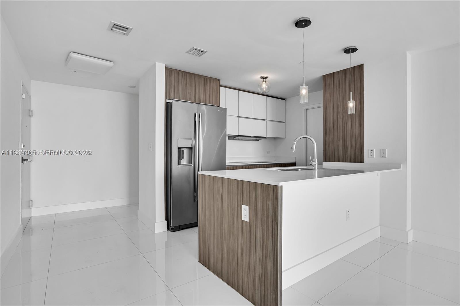 BAY HOUSE MIAMI CONDO - Residential