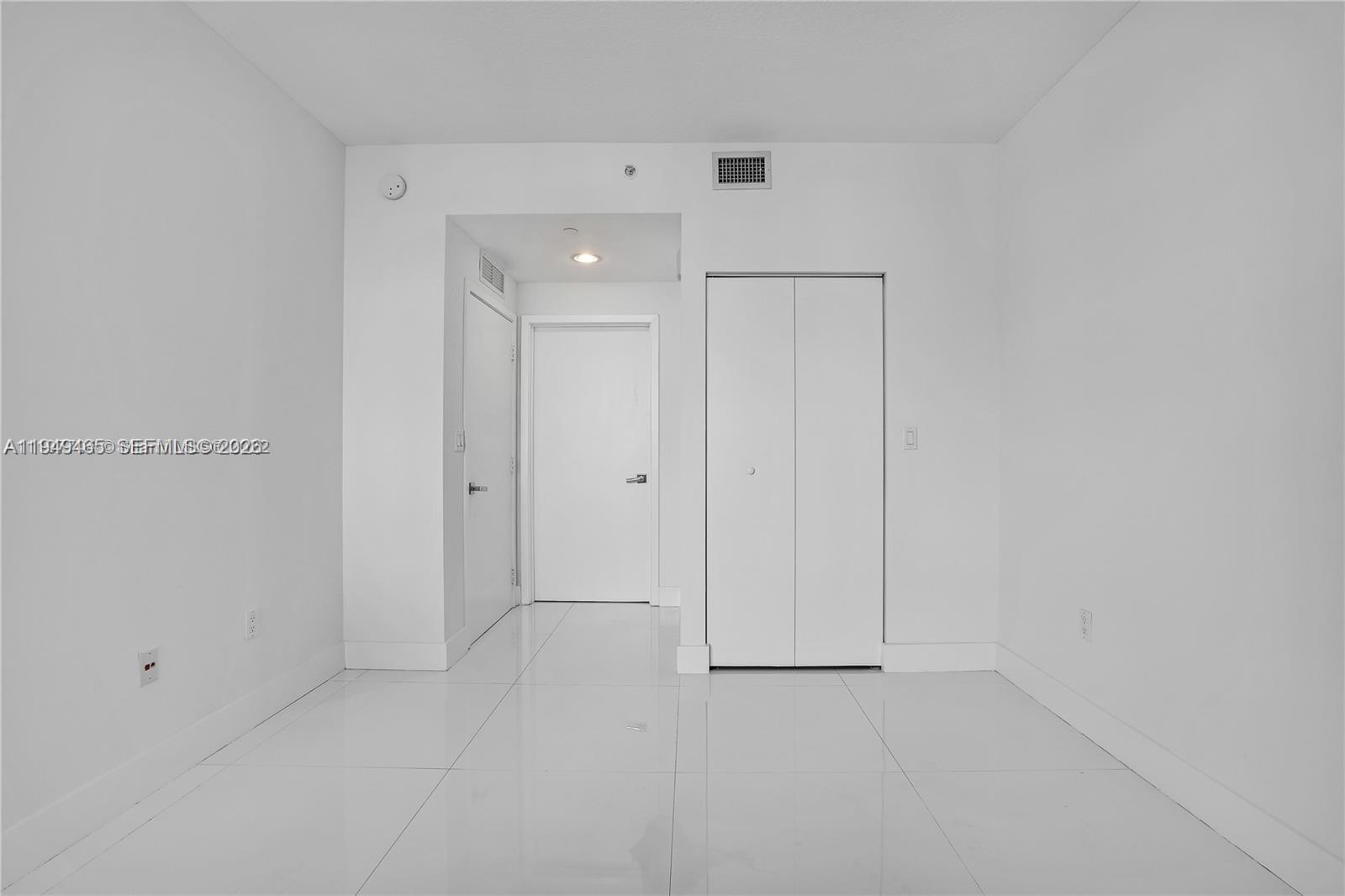 BAY HOUSE MIAMI CONDO - Residential