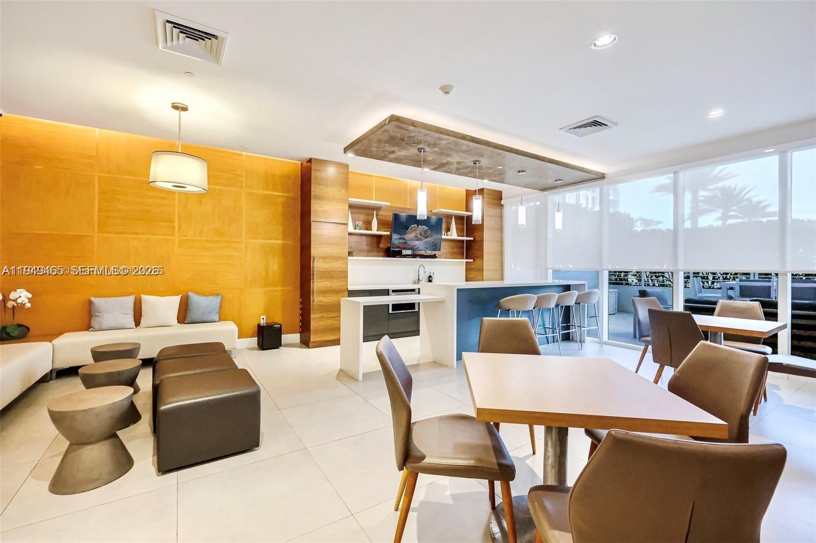 BAY HOUSE MIAMI CONDO - Residential