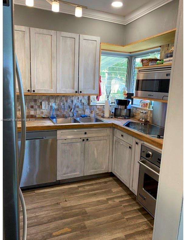 Biscayne Key Estates - Residential