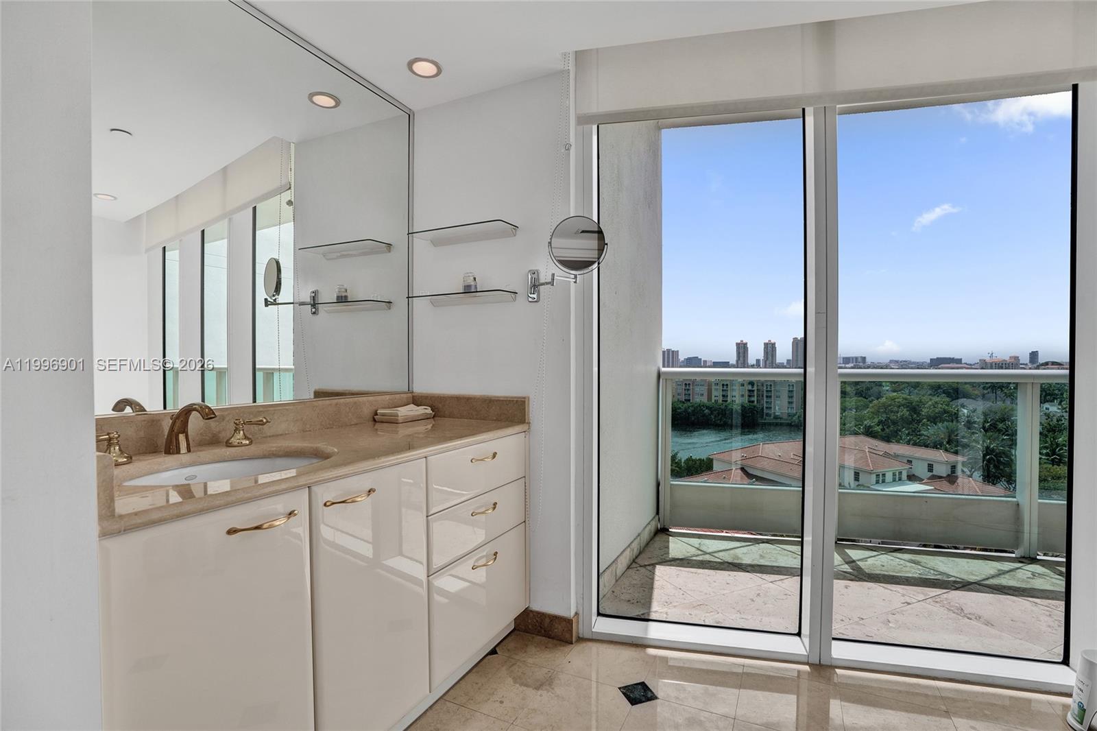 TOWERS OF PORTO VITA-SOUT - Residential