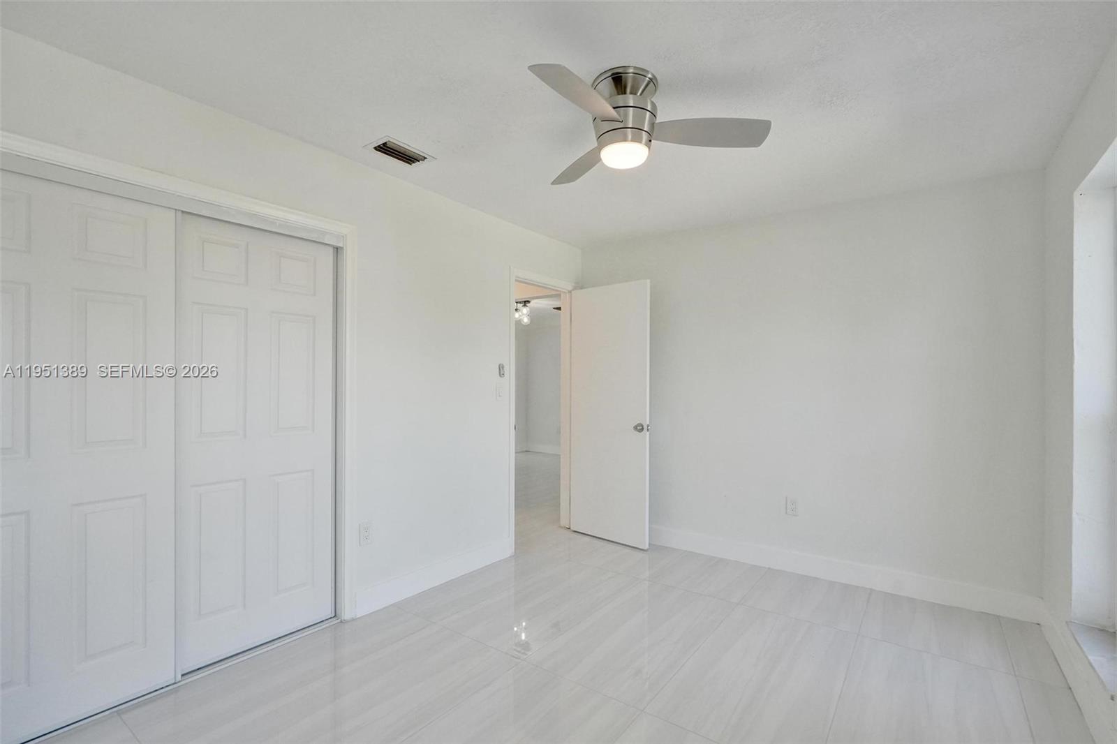 KNOLLS 1ST SECTION - Residential