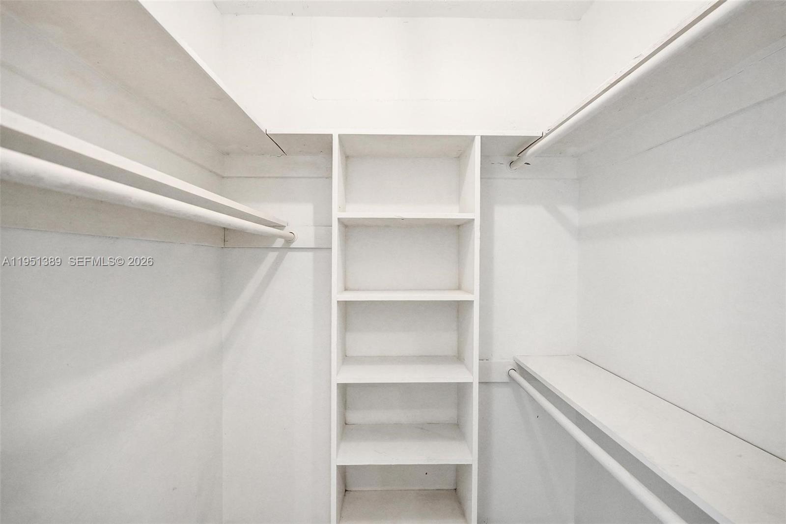 KNOLLS 1ST SECTION - Residential