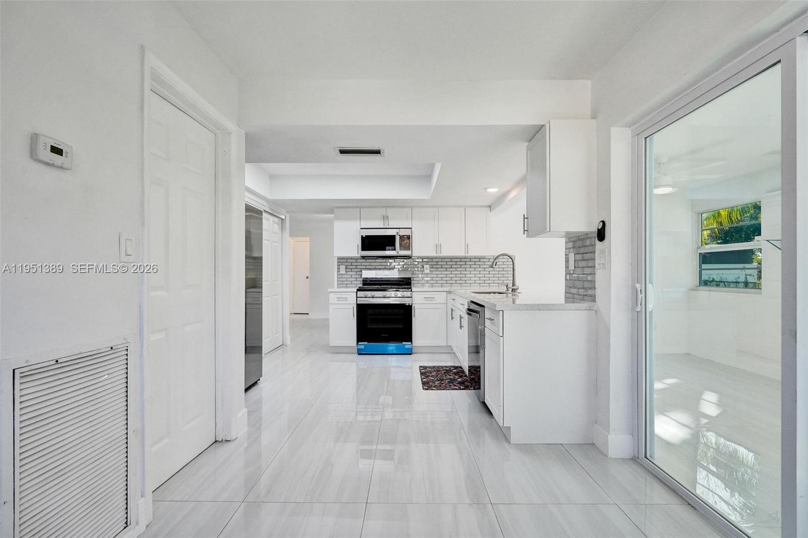 KNOLLS 1ST SECTION - Residential