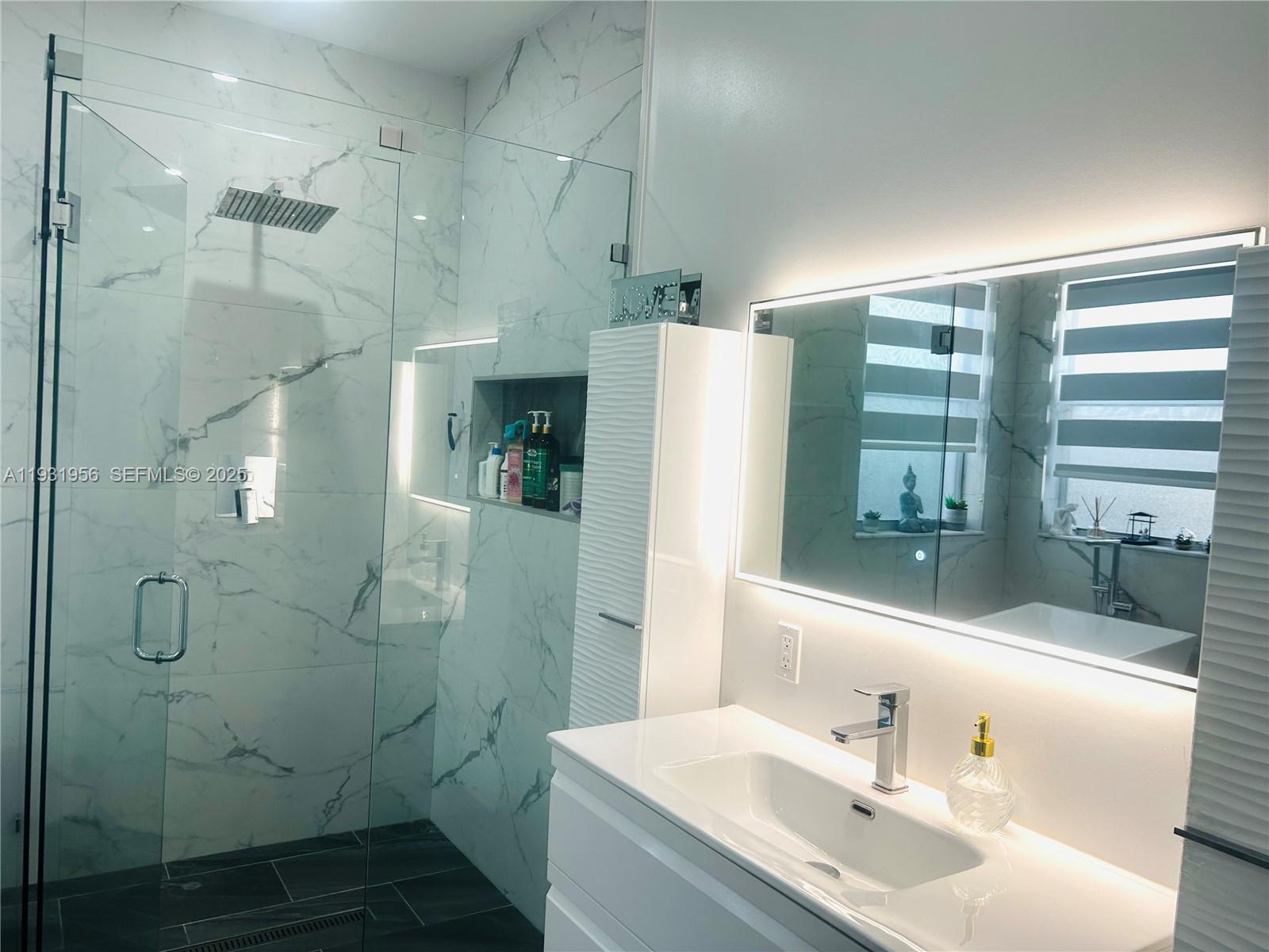 KENDALL COUNTRY ESTATES - Residential