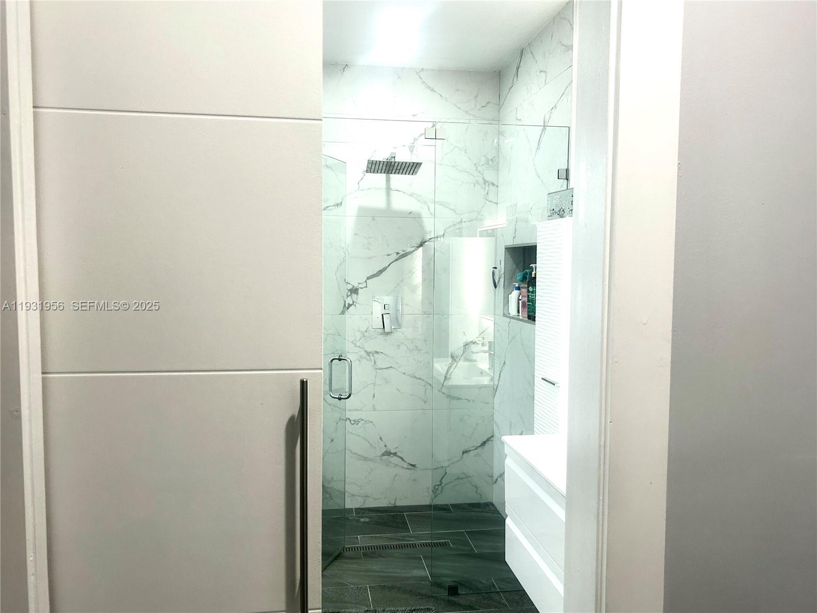 KENDALL COUNTRY ESTATES - Residential