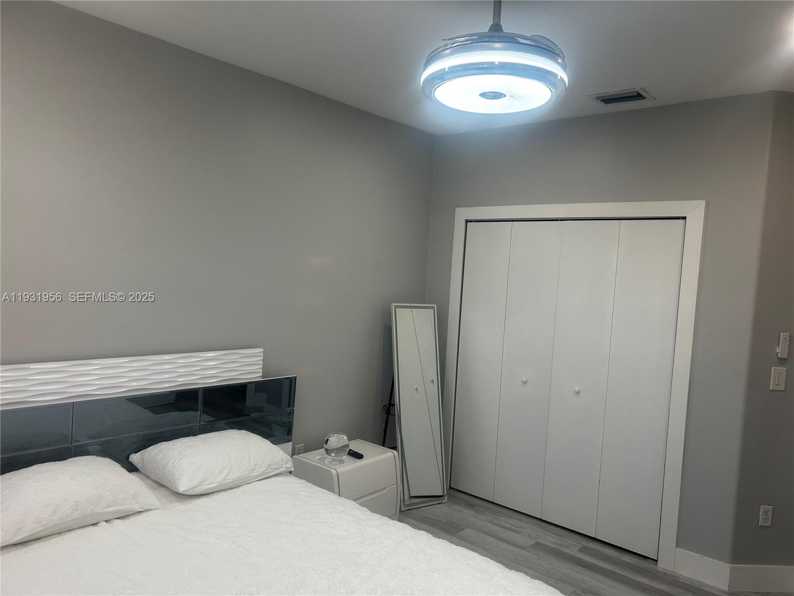 KENDALL COUNTRY ESTATES - Residential